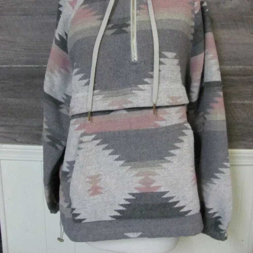 PINK AZTEC PRINT ZIPPERED HOODIE NEW WITH TAGS - Picture 7 of 8